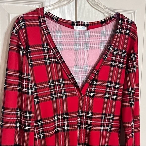 LA Gypsy Red Plaid V Neck Long Sleeve Bodysuit Plus Size 1X - Picture 4 of 16